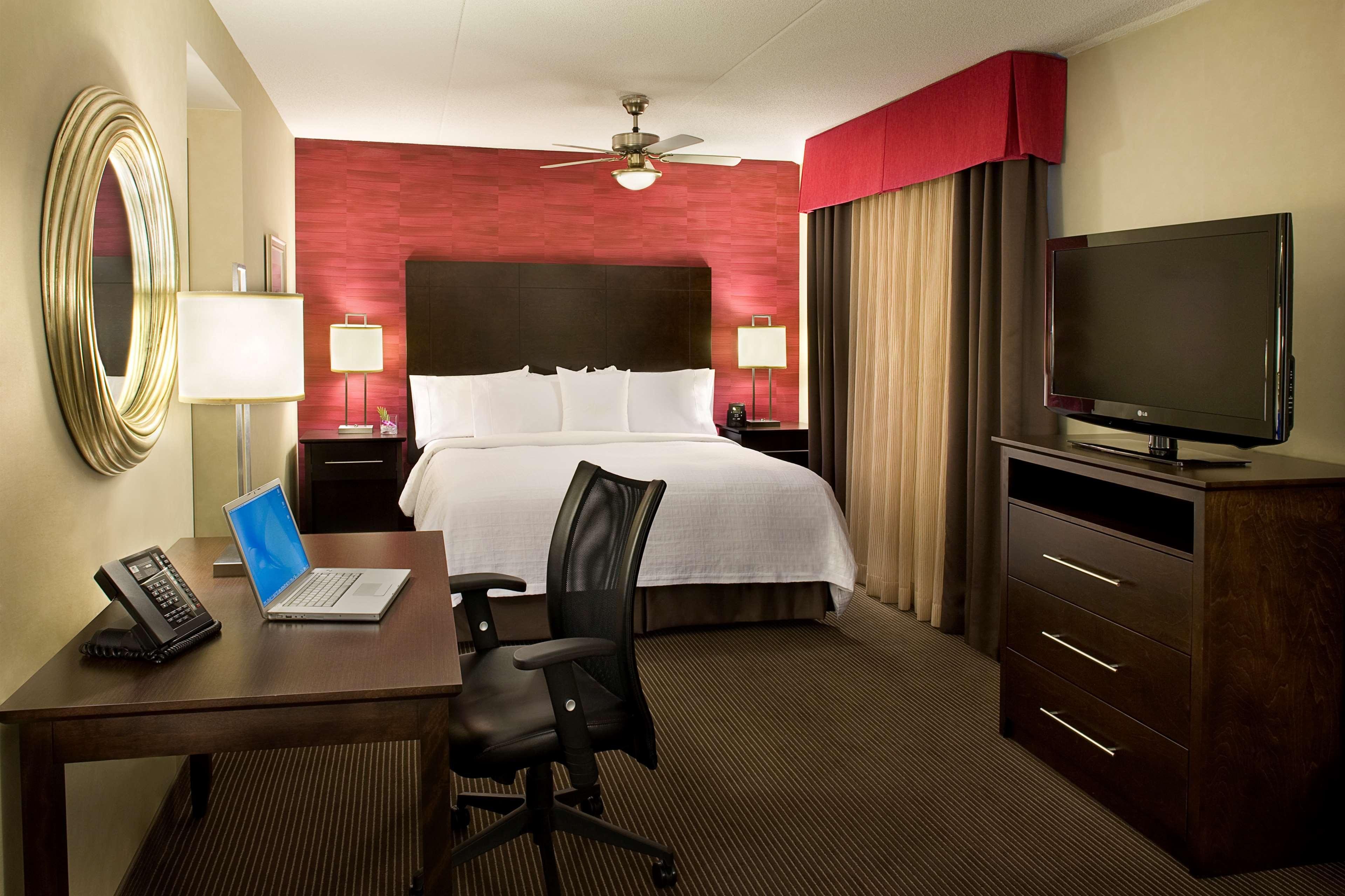 Homewood Suites By Hilton Toronto Vaughan Exterior photo